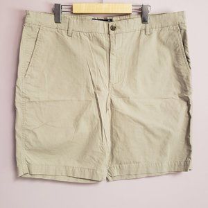 Chaps Men's Shorts Size 38 Waist Stretch Khaki Ivory Hi Rise Logo Slash Pockets